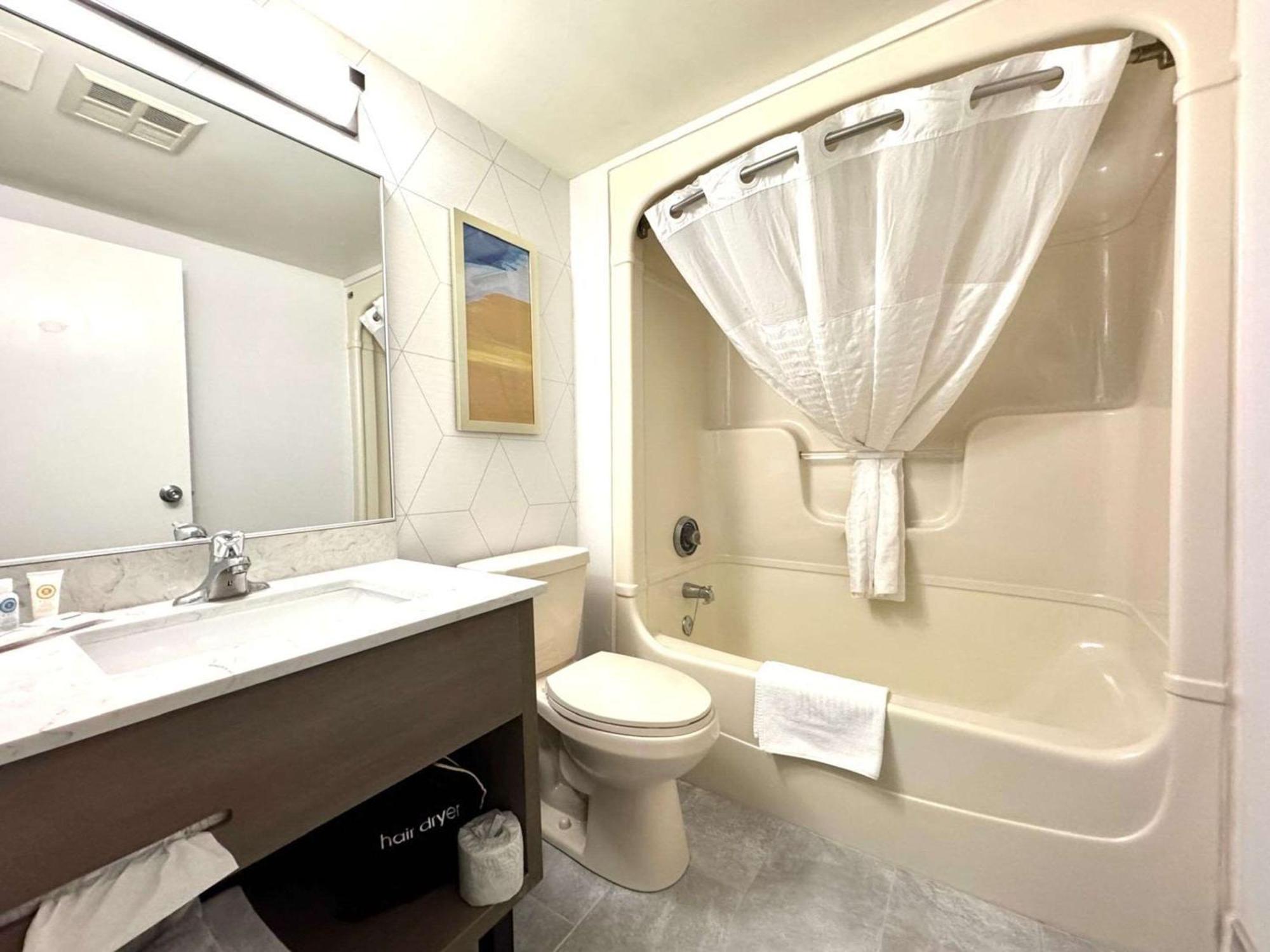 Comfort Inn Saint Catharines Экстерьер фото